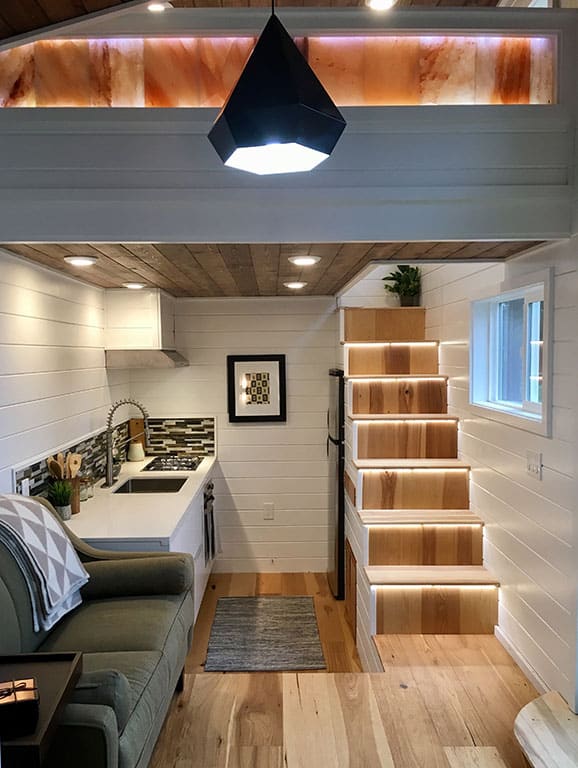 tiny house interior minimalism